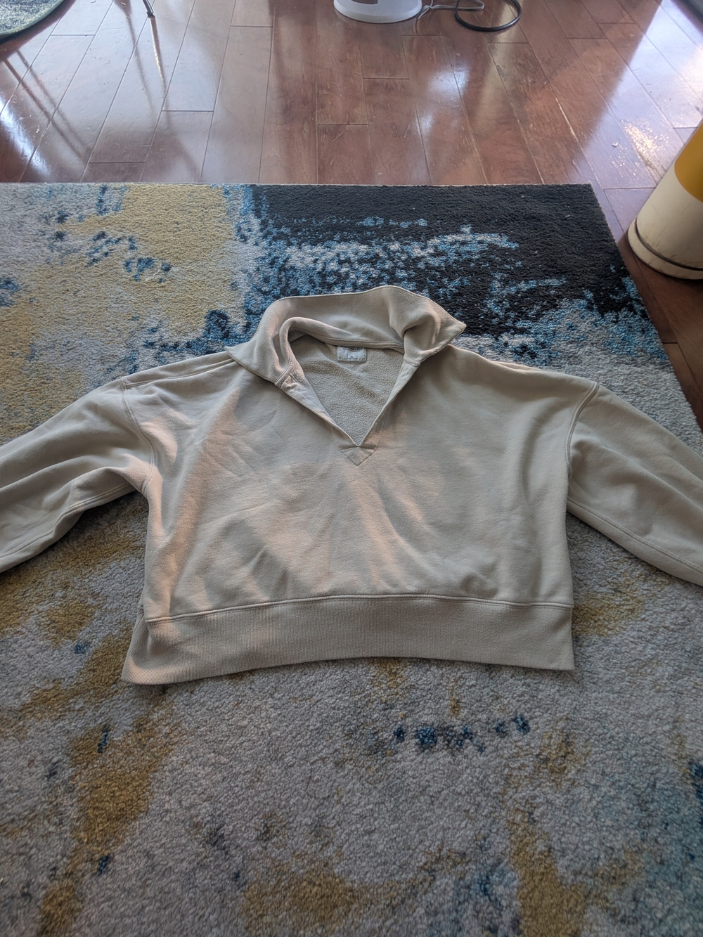Abercrombie & Fitch Beige V Neck Cropped Pullover XL